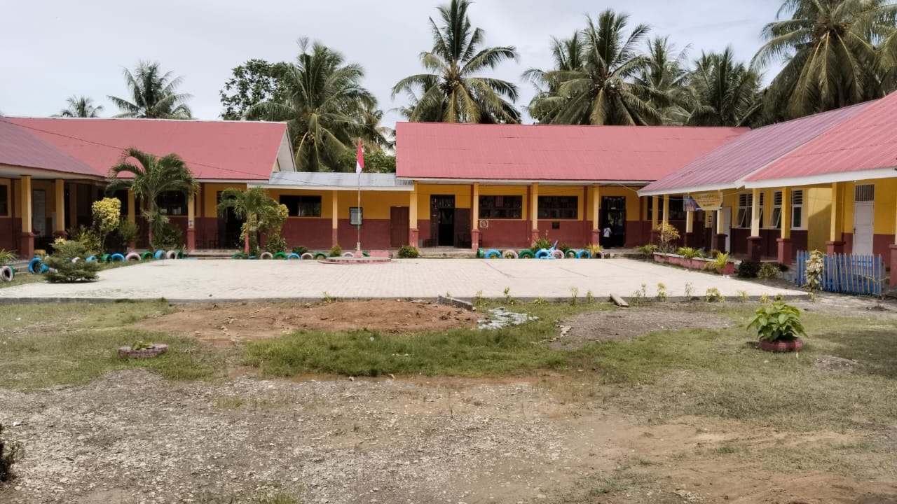 Kegiatan belajar SD Negeri Pambua Pasangkayu